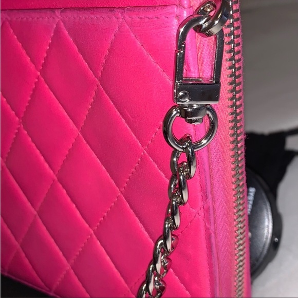 Pink Chanel clutch - Picture 9 of 10